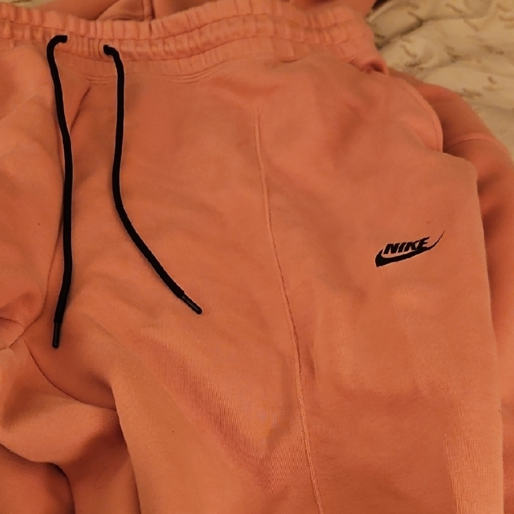 Nike Peach Sweatpants